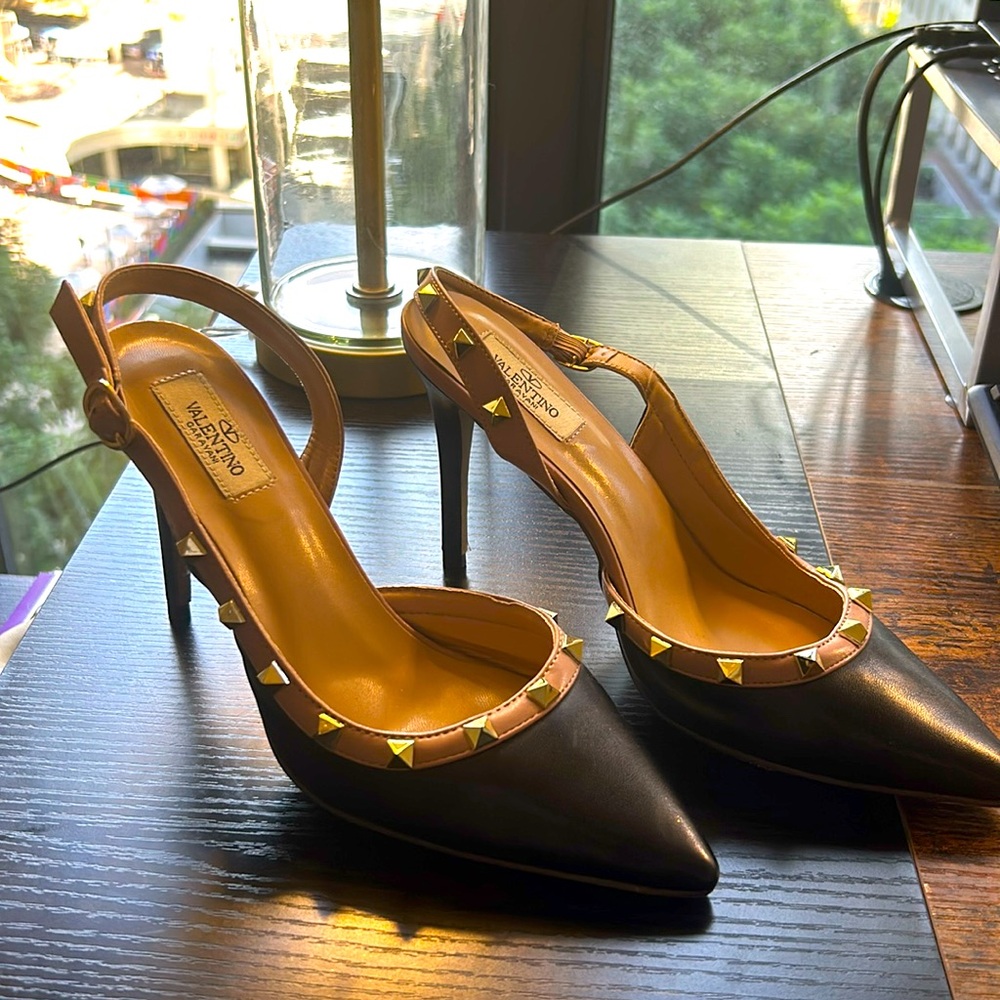 Valentino slingback heels, EU40 (9.5 US), excellent condition (non-slip on sole)